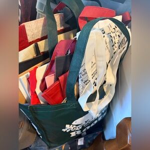 30 Reusable bags. Roots, Lululemon and others